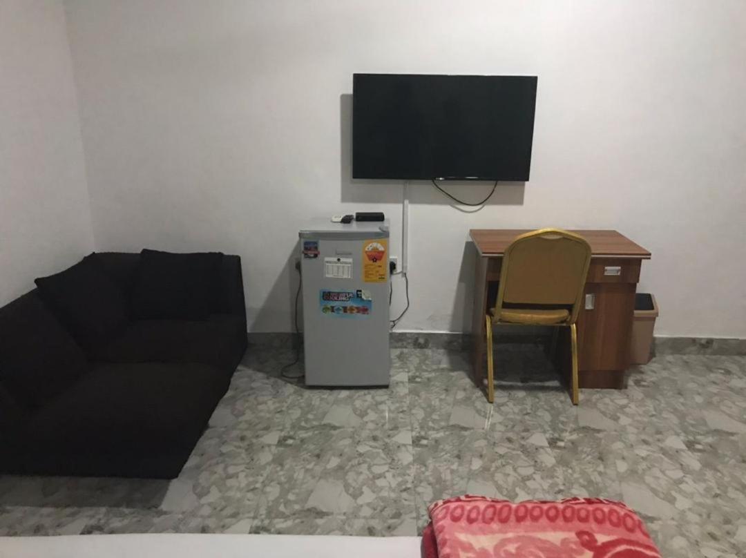 Nana'S Holiday Let Adenta Kültér fotó